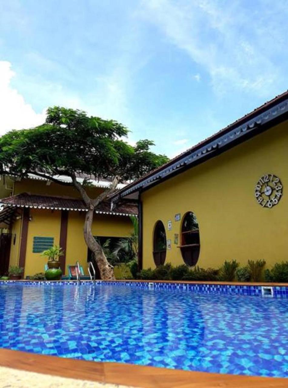 Thanakha Inle Hotel Nyaung Shwe Dış mekan fotoğraf